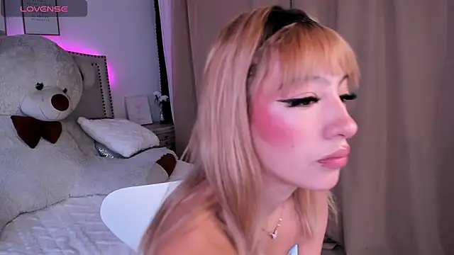 Mayajhons online show from 12.20.25