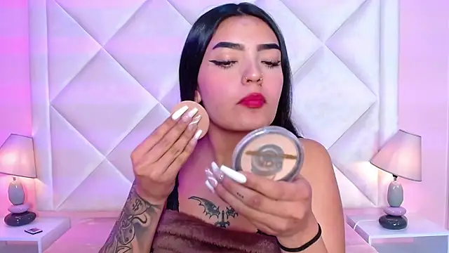 Miaa Smithh   online show from 10.02.25