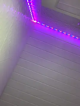 luluzinhax online show from 10.17.25