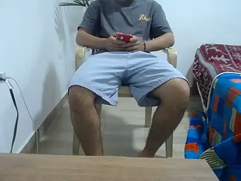 Snapshot of Young_handsome chatting on 09.15.25 Young handsome online show from 09.15.25