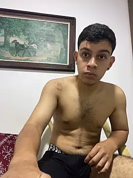 Snapshot of Young_handsome chatting on 11.13.25 Young handsome online show from 11.13.25