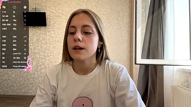 DreamyOlivia online show from 09.21.25