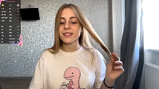 DreamyOlivia online show from 10.07.25