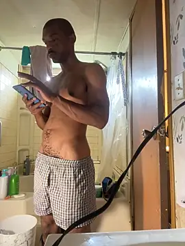 CaramelBrownBBC14 online show from 10.28.25