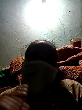 Snapshot of Hot-honi chatting on 09.28.25 Hot-honi online show from 09.28.25