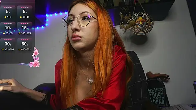 DaddysLittleSlutfox online show from 11.05.25