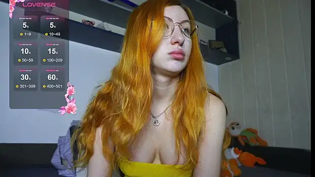 Snapshot of DaddysLittleSlutfox chatting on 02.15.26 DaddysLittleSlutfox online show from 02.15.26