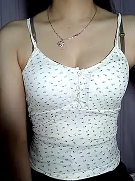 CherryBeii online show from 04.02.26