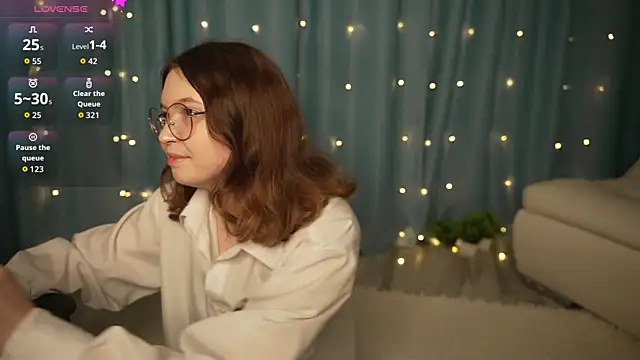 Ruminelle online show from 09.23.25