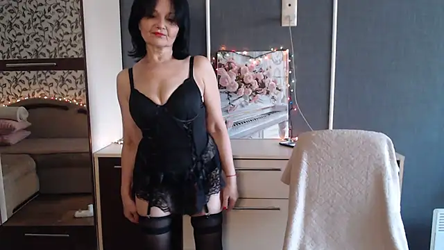 AmoraLuv online show from 10.23.25