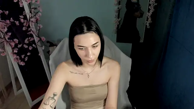 Bella Night4 online show from 12.23.25