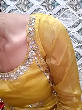 Snapshot of siya_rani67 chatting on 11.17.25 siya rani67 online show from 11.17.25