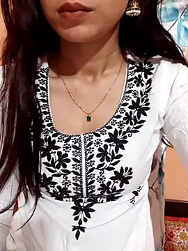 Snapshot of siya_rani67 chatting on 04.01.26 siya rani67 online show from 04.01.26