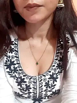 Snapshot of siya_rani67 chatting on 04.18.26 siya rani67 online show from 04.18.26