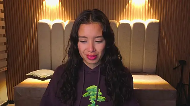  Mia Evans 1 online show from 12.21.25