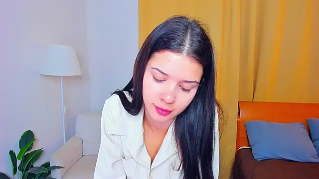 JoCauterucci online show from 10.25.25