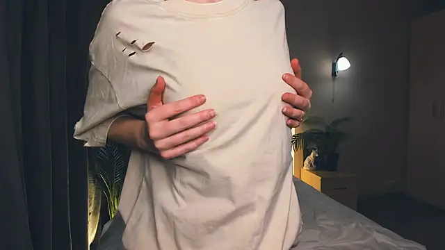 exposed lizzy online show from 09.21.25