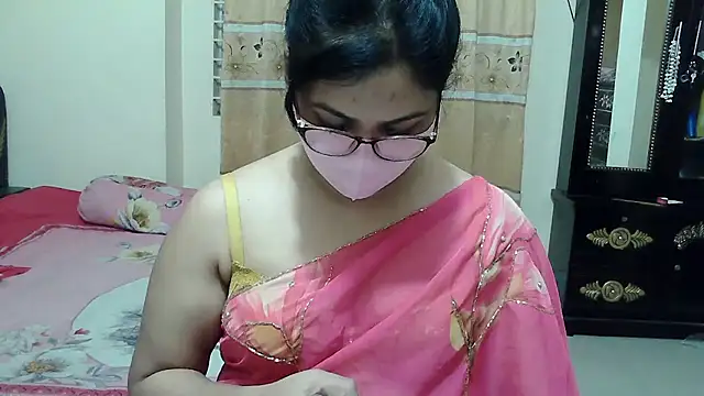 Elena cruz5 online show from 12.21.25