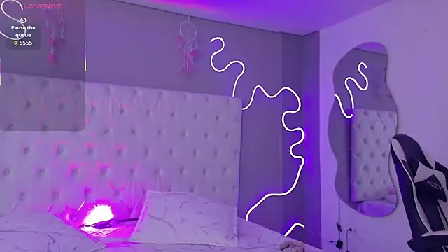 Emma visconti online show from 12.17.25