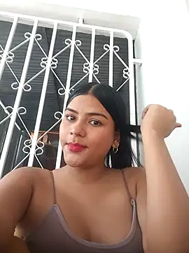 Snapshot of daringxxxhot chatting on 09.22.25 daringxxxhot online show from 09.22.25