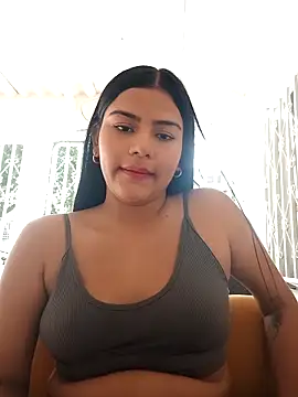 Snapshot of daringxxxhot chatting on 09.23.25 daringxxxhot online show from 09.23.25