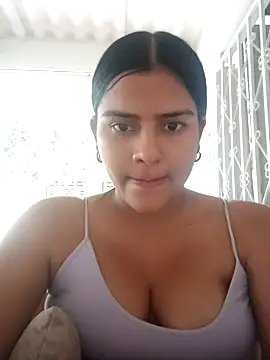 Snapshot of daringxxxhot chatting on 09.26.25 daringxxxhot online show from 09.26.25