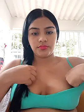 Snapshot of daringxxxhot chatting on 10.16.25 daringxxxhot online show from 10.16.25