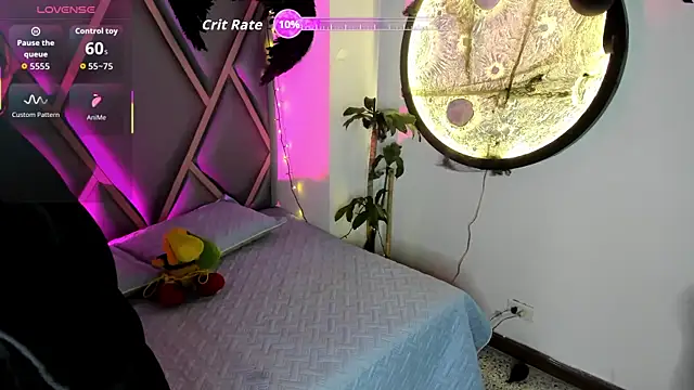 Snapshot of Miaa_Rosse chatting on 10.22.25 Miaa Rosse online show from 10.22.25