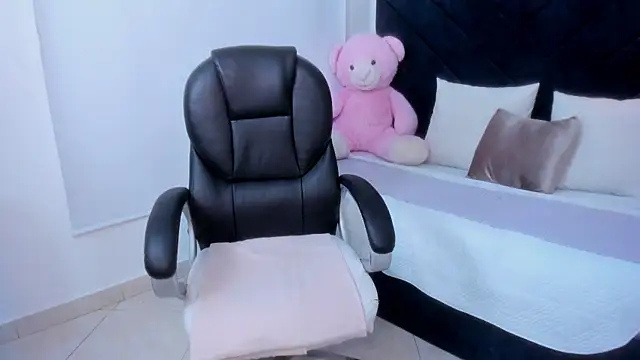 kate lua online show from 11.25.25