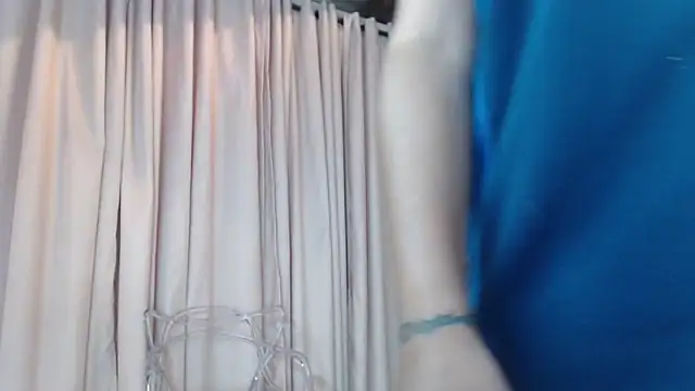 Skarlett hot  online show from 10.15.25