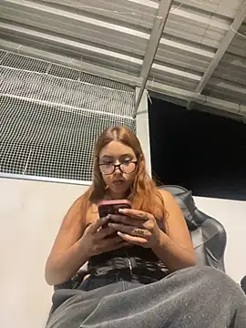 RedVelvet Dream online show from 09.21.25