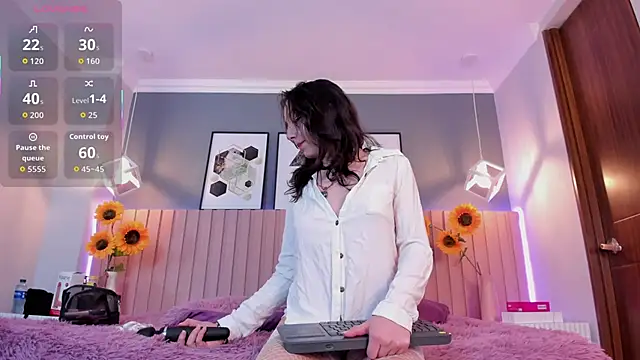 Nina Ford online show from 02.11.26