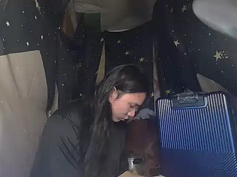 Snapshot of Reynalda26 chatting on 11.12.25 Reynalda26 online show from 11.12.25