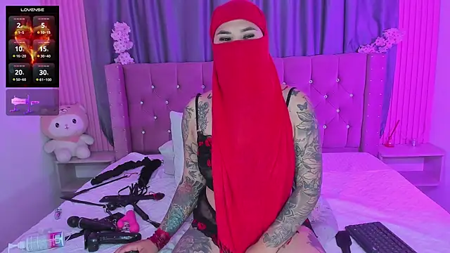 Nayla-Mouna online show from 02.21.26