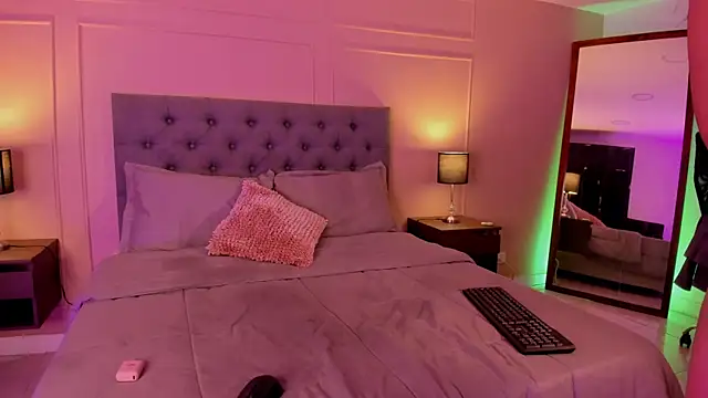 ALICESANDOVAL online show from 09.22.25