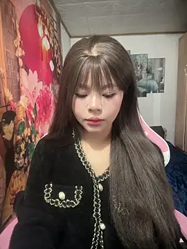 SarahBeii online show from 02.22.26