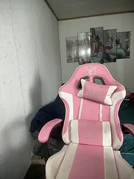 SarahBeii online show from 04.02.26