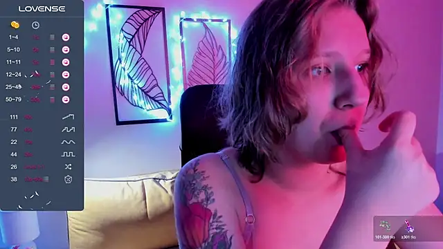 Hailey Foxy online show from 11.14.25