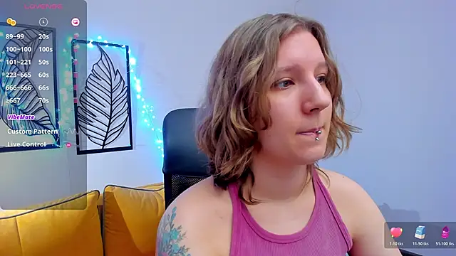 Hailey Foxy online show from 12.23.25