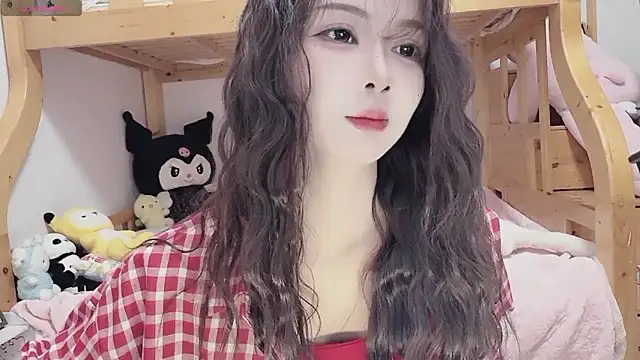 Sue101010 online show from 10.31.25