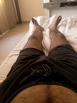 Snapshot of hairy-guy1 chatting on 09.28.25 hairy-guy1 online show from 09.28.25