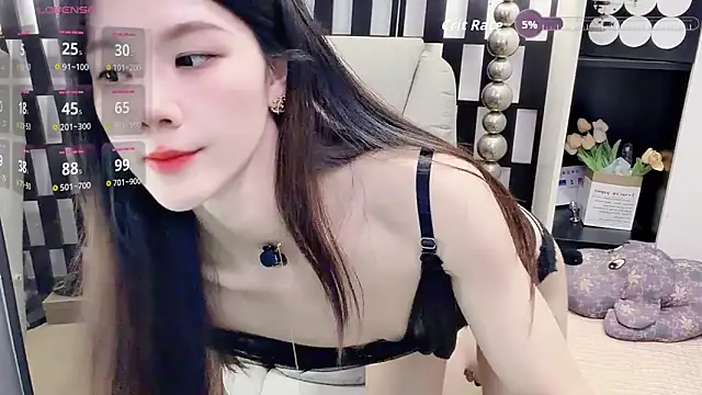 Snapshot of Yueyue-MM chatting on 04.26.26 Yueyue-MM online show from 04.26.26