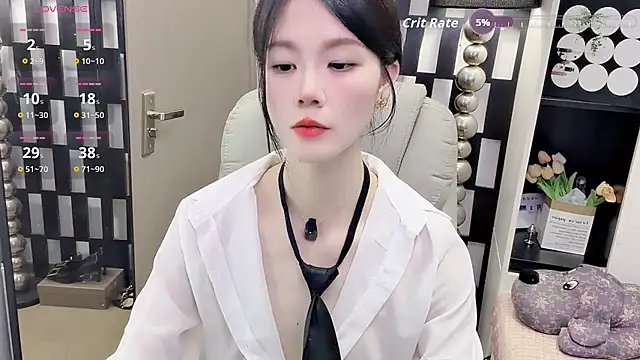 Snapshot of Yueyue-MM chatting on 04.30.26 Yueyue-MM online show from 04.30.26
