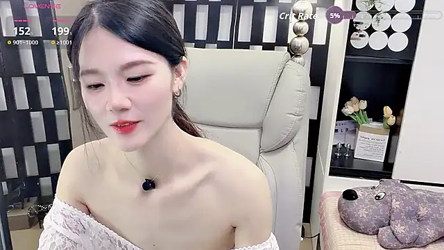 Snapshot of Yueyue-MM chatting on 05.15.26 Yueyue-MM online show from 05.15.26