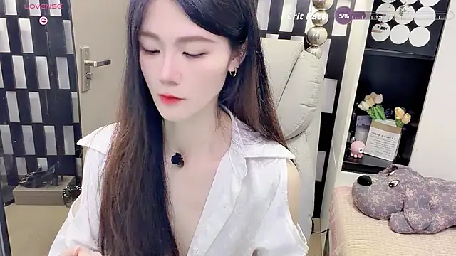 Snapshot of Yueyue-MM chatting on 05.28.26 Yueyue-MM online show from 05.28.26