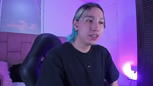 AngelFlexxx online show from 04.23.26