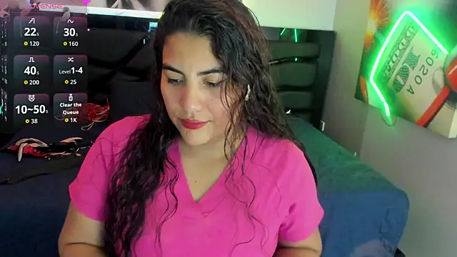Snapshot of Sara_Bdsm_ chatting on 05.23.26 Sara Bdsm online show from 05.23.26
