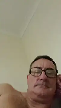 Snapshot of goldenman59 chatting on 10.17.25 goldenman59 online show from 10.17.25