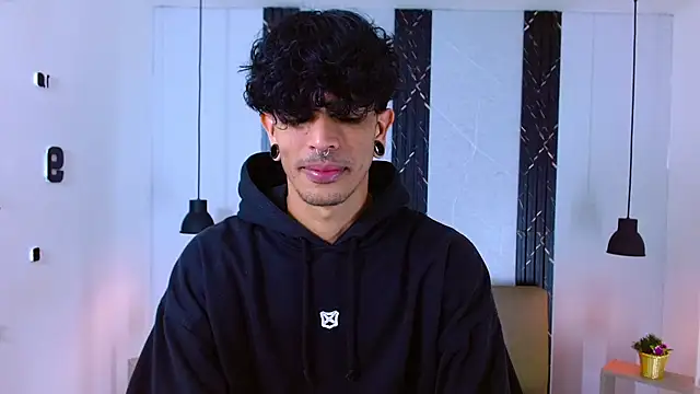 Franvill Trato online show from 09.30.25