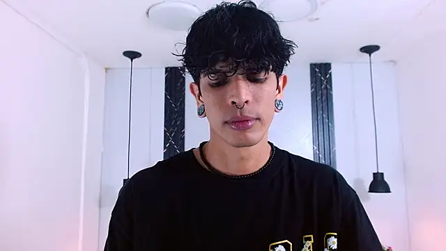 Franvill Trato online show from 11.25.25